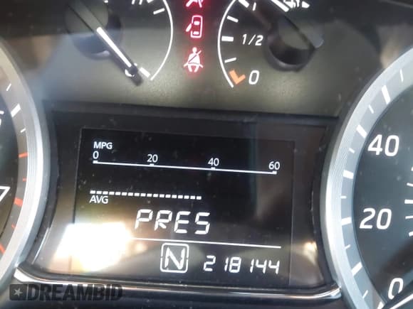 ✅ 2014 Nissan Sentra SR • VIN: 3N1AB7AP4EY296692 • Lot: 43464414. Wystawiony na IAAI z przebiegiem 218 144 mil. Bezpłatny archiwum sprzedaży aukcyjnych z USA i szczegółowy raport historii pojazdu na DreamBid. Zdjęcie 15.