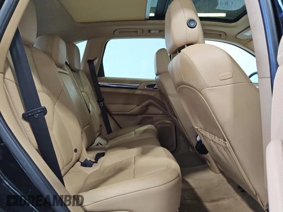 ✅ 2014 Porsche Cayenne • VIN: WP1AA2A21ELA96819 • Lot: 57865565. Listed on Copart with 135,181 mi. Free auction sales archive from the USA and detailed vehicle history report at DreamBid. Image 11.