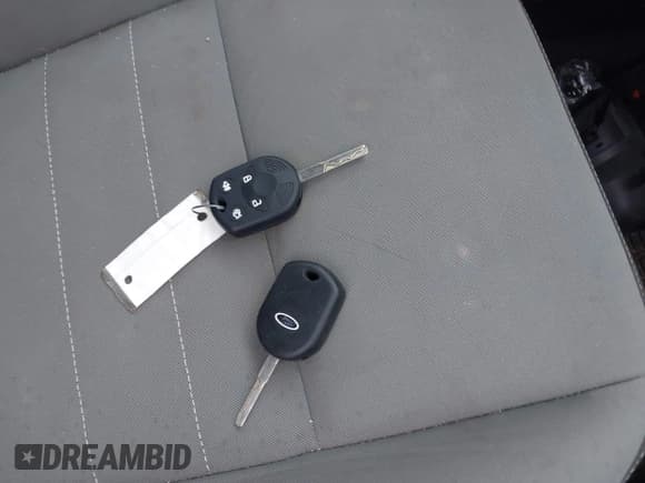 ✅ 2014 Ford Escape SE • VIN: 1FMCU9G9XEUA97228 • Lot: 43735063. Listed on IAAI with 180,870 mi. Free auction sales archive from the USA and detailed vehicle history report at DreamBid. Image 11.