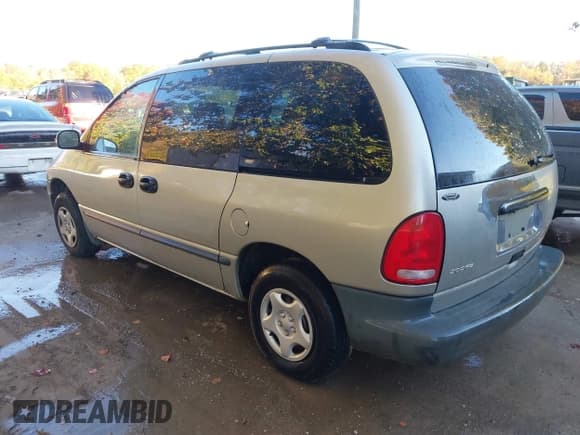 ✅ 2000 Dodge Caravan • VIN: 2B4GP2534YR643202 • Lot: 43611787. Wystawiony na IAAI z przebiegiem 219 266 mil. Bezpłatny archiwum sprzedaży aukcyjnych z USA i szczegółowy raport historii pojazdu na DreamBid. Zdjęcie 3.