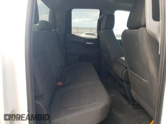 ✅ 2020 Chevrolet Silverado 1500 LT • VIN: 1GCRYDED7LZ197428 • Lot: 70494134. Wystawiony na Copart z przebiegiem 74 022 mil. Bezpłatny archiwum sprzedaży aukcyjnych z USA i szczegółowy raport historii pojazdu na DreamBid. Zdjęcie 11.