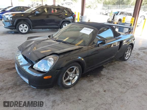 ✅ 2001 Toyota MR2 • VIN: JTDFR320010037114 • Lot: 43401978. Listed on IAAI with 175,987 mi. Free auction sales archive from the USA and detailed vehicle history report at DreamBid. Image 2.