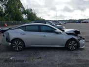 ✅ 2021 Nissan Altima SV • VIN: 1N4BL4DV5MN334620 • Lot: 43663401. Wystawiony na IAAI z przebiegiem 105 075 mil. Bezpłatny archiwum sprzedaży aukcyjnych z USA i szczegółowy raport historii pojazdu na DreamBid. Zdjęcie 13.