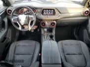 ✅ 2021 Chevrolet Blazer RS • VIN: 3GNKBERS4MS504822 • Lot: 85957465. Wystawiony na Copart z przebiegiem 37 109 mil. Bezpłatny archiwum sprzedaży aukcyjnych z USA i szczegółowy raport historii pojazdu na DreamBid. Zdjęcie 8.