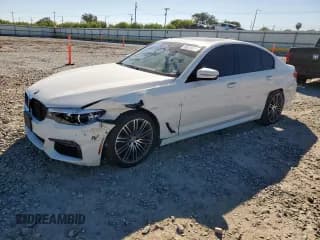 ✅ 2019 BMW 5 Series 530i • VIN: WBAJA5C50KWW35111 • Лот: 90245255. Опубликован ранее на Copart с пробегом 138 758 миль. Бесплатный доступ к архиву аукционных продаж из США и подробный отчёт об истории автомобиля на DreamBid. Изображение 1.