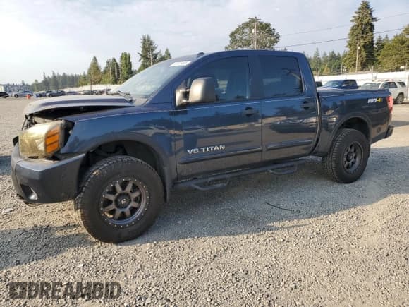 ✅ 2015 Nissan Titan SL • VIN: 1N6AA0EC4FN507528 • Lot: 69449465. Wystawiony na Copart z przebiegiem 117 641 mil. Bezpłatny archiwum sprzedaży aukcyjnych z USA i szczegółowy raport historii pojazdu na DreamBid. Zdjęcie 1.