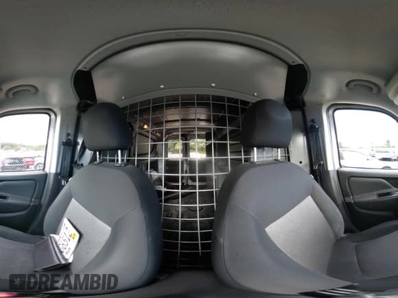 ✅ 2016 Ram ProMaster City Cargo Tradesman SLT • VIN: ZFBERFBT4G6B04008 • Lot: 43151227. Wystawiony na IAAI z przebiegiem 110 348 mil. Bezpłatny archiwum sprzedaży aukcyjnych z USA i szczegółowy raport historii pojazdu na DreamBid. Zdjęcie 18.