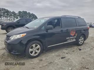 ✅ 2016 Toyota Sienna LE • VIN: 5TDKK3DC2GS756400 • Lot: 95571635. Listed on Copart with 67,030 mi. Free auction sales archive from the USA and detailed vehicle history report at DreamBid. Image 1.