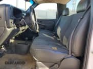 ✅ 2005 Chevrolet Silverado 1500 Z71 • VIN: 1GCEK14T05Z323428 • Лот: 84208324. Опубликован ранее на Copart с пробегом 143 828 миль. Бесплатный доступ к архиву аукционных продаж из США и подробный отчёт об истории автомобиля на DreamBid. Изображение 7.