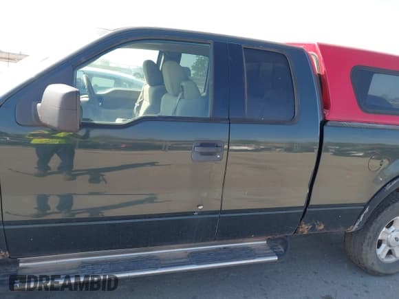 ✅ 2004 Ford F-150 XLT • VIN: 1FTPX145X4NC49551 • Lot: 43336554. Listed on IAAI with 117,418 mi. Free auction sales archive from the USA and detailed vehicle history report at DreamBid. Image 6.