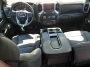 ✅ 2021 GMC Sierra 1500 SLT • VIN: 3GTU9DED1MG457993 • Lot: 62308405. Wystawiony na Copart z przebiegiem 49 865 mil. Bezpłatny archiwum sprzedaży aukcyjnych z USA i szczegółowy raport historii pojazdu na DreamBid. Zdjęcie 8.