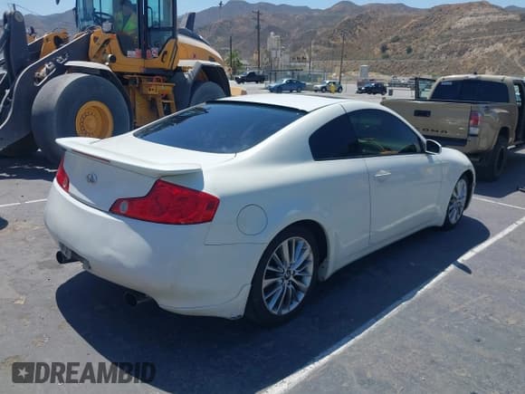 ✅ 2004 Infiniti G35 w/Leather • VIN: JNKCV54E44M306102 • Lot: 42661509. Wystawiony na IAAI z przebiegiem 129 706 mil. Bezpłatny archiwum sprzedaży aukcyjnych z USA i szczegółowy raport historii pojazdu na DreamBid. Zdjęcie 4.