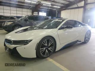 ✅ 2015 BMW i8 • VIN: WBY2Z2C57FV391868 • Лот: 87398165. Опубликован ранее на Copart с пробегом 30 481 миль. Бесплатный доступ к архиву аукционных продаж из США и подробный отчёт об истории автомобиля на DreamBid. Изображение 1.