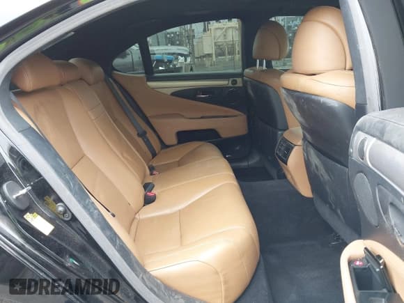 ✅ 2014 Lexus LS 460 • VIN: JTHBL5EF9E5126845 • Лот: 41884567. Опубликован ранее на IAAI с пробегом 151 796 миль. Бесплатный доступ к архиву аукционных продаж из США и подробный отчёт об истории автомобиля на DreamBid. Изображение 8.