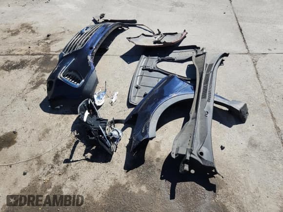 ✅ 2018 Hyundai Santa Fe SE • VIN: KM8SM4HF9JU270752 • Лот: 91576525. Опубликован ранее на Copart с пробегом 81 590 миль. Бесплатный доступ к архиву аукционных продаж из США и подробный отчёт об истории автомобиля на DreamBid. Изображение 13.