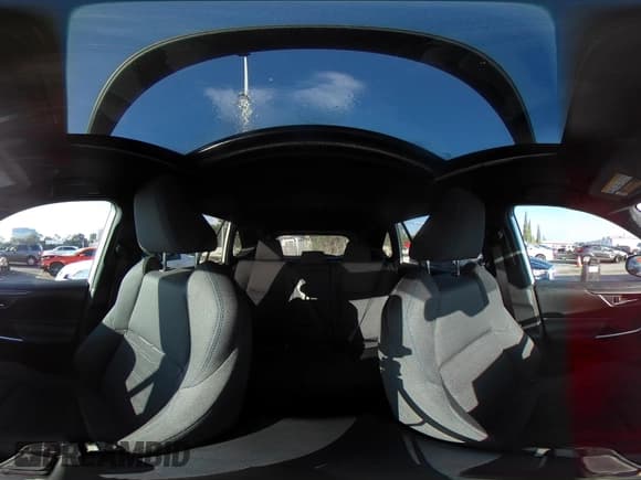 ✅ 2023 Toyota RAV4 Hybrid SE • VIN: 2T3T6RFV5PW044858 • Лот: 43513306. Опубликован ранее на IAAI с пробегом 9 918 миль. Бесплатный доступ к архиву аукционных продаж из США и подробный отчёт об истории автомобиля на DreamBid. Изображение 19.