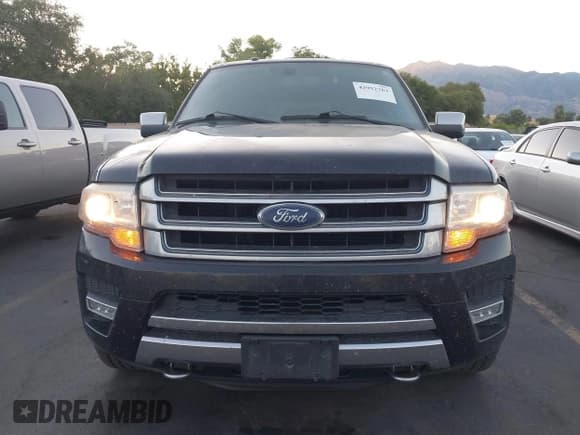 ✅ 2015 Ford Expedition Max Platinum • VIN: 1FMJK1MT7FEF02262 • Lot: 42952763. Listed on IAAI with 182,942 mi. Free auction sales archive from the USA and detailed vehicle history report at DreamBid. Image 12.