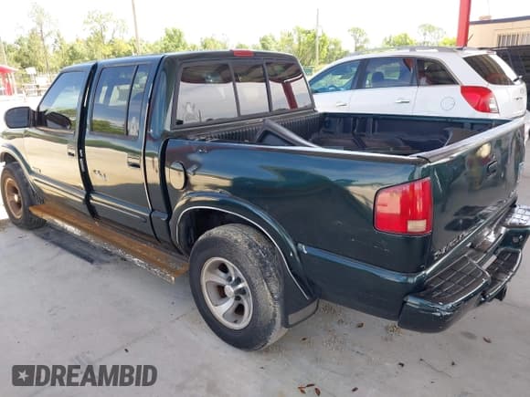 ✅ 2004 Chevrolet S-10 LS • VIN: 1GCDT13X24K108038 • Lot: 42637459. Listed on IAAI with 160,309 mi. Free auction sales archive from the USA and detailed vehicle history report at DreamBid. Image 3.