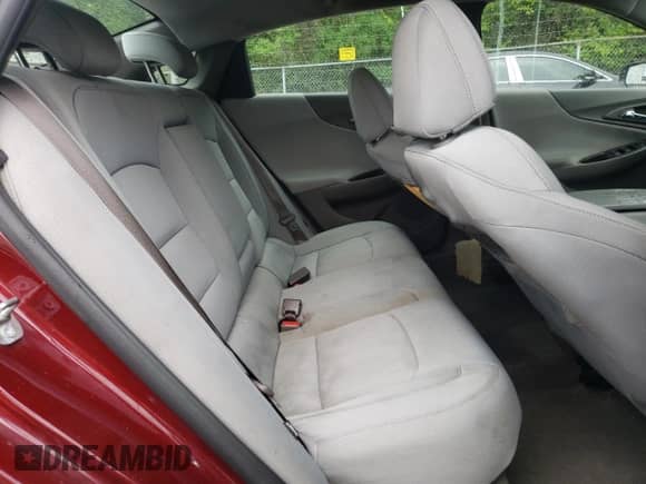 2016 Chevrolet Malibu LS z VIN 1G1ZB5STXGF288177, wystawiony jako Copart lot #84171085 z przebiegiem 137 364 mil mil oraz Szkoda całkowita • Salvage title. Historia ofert i sprzedaży dostępna na DreamBid. Obrazek 10.