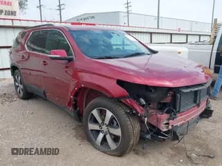 ✅ 2022 Chevrolet Traverse LT • VIN: 1GNERHKWXNJ131456 • Lot: 41700633. Wystawiony na IAAI z przebiegiem 48 952 mil. Bezpłatny archiwum sprzedaży aukcyjnych z USA i szczegółowy raport historii pojazdu na DreamBid. Zdjęcie 1.