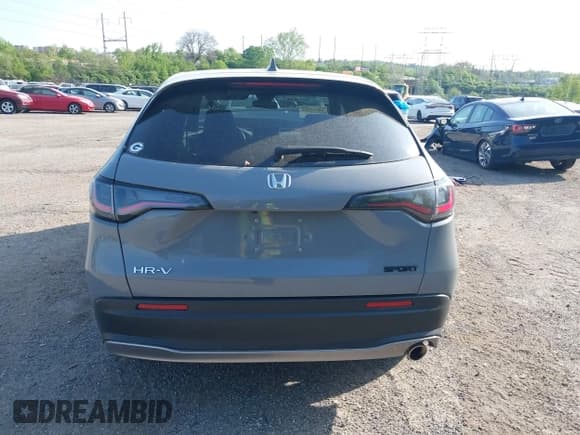 ✅ 2024 Honda HR-V Sport • VIN: 3CZRZ2H59RM730129 • Lot: 42157004. Listed on IAAI with Not provided. Free auction sales archive from the USA and detailed vehicle history report at DreamBid. Image 17.