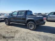 ✅ 2023 Toyota Tacoma SR5 • VIN: 3TMAZ5CN2PM205129 • Лот: 90704975. Опубликован ранее на Copart с пробегом 23 162 миль. Бесплатный доступ к архиву аукционных продаж из США и подробный отчёт об истории автомобиля на DreamBid. Изображение 2.