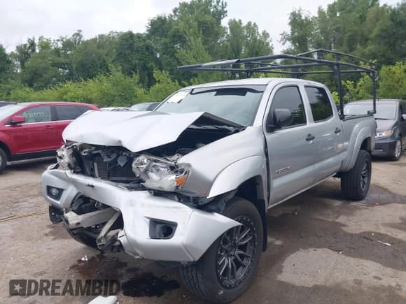 ✅ 2013 Toyota Tacoma • VIN: 3TMMU4FN1DM054202 • Lot: 42871926. Listed on IAAI with 270,648 mi. Free auction sales archive from the USA and detailed vehicle history report at DreamBid. Image 2.
