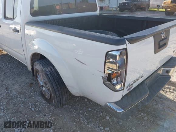 ✅ 2019 Nissan Frontier SL • VIN: 1N6AD0ER0KN740702 • Lot: 43360402. Listed on IAAI with 142,173 mi. Free auction sales archive from the USA and detailed vehicle history report at DreamBid. Image 6.