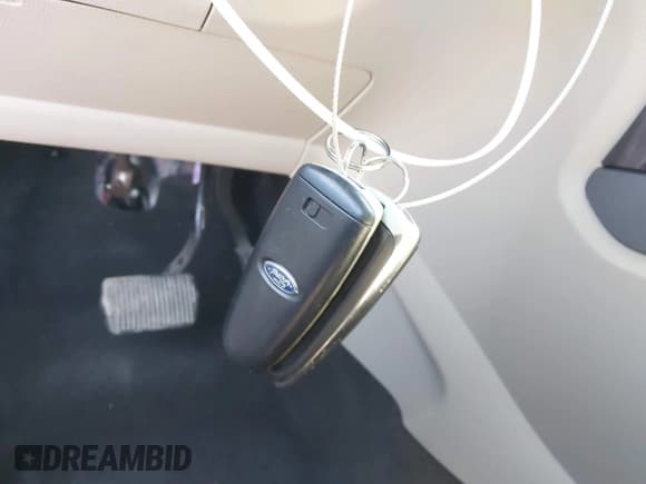 ✅ 2017 Ford Escape Titanium • VIN: 1FMCU0JD0HUA13334 • Lot: 43190777. Wystawiony na IAAI z przebiegiem 110 072 mil. Bezpłatny archiwum sprzedaży aukcyjnych z USA i szczegółowy raport historii pojazdu na DreamBid. Zdjęcie 11.