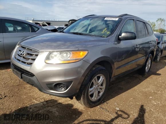 ✅ 2011 Hyundai Santa Fe GLS • VIN: 5XYZGDAG1BG035472 • Lot: 68494314. Listed on Copart with 131,799 mi. Free auction sales archive from the USA and detailed vehicle history report at DreamBid. Image 1.
