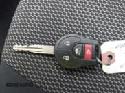 ✅ 2015 Nissan Versa SV • VIN: 3N1CN7AP8FL886327 • Lot: 42491575. Wystawiony na IAAI z przebiegiem 101 951 mil. Bezpłatny archiwum sprzedaży aukcyjnych z USA i szczegółowy raport historii pojazdu na DreamBid. Zdjęcie 11.