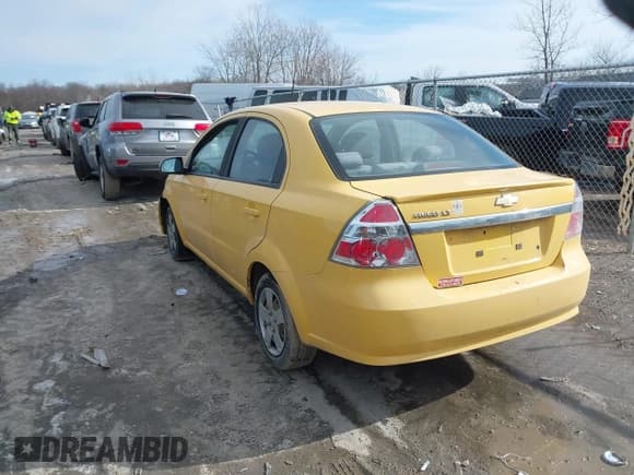 ✅ 2011 Chevrolet Aveo 1LT • VIN: KL1TD5DE5BB165903 • Lot: 41519320. Wystawiony na IAAI z przebiegiem 122 387 mil. Bezpłatny archiwum sprzedaży aukcyjnych z USA i szczegółowy raport historii pojazdu na DreamBid. Zdjęcie 3.