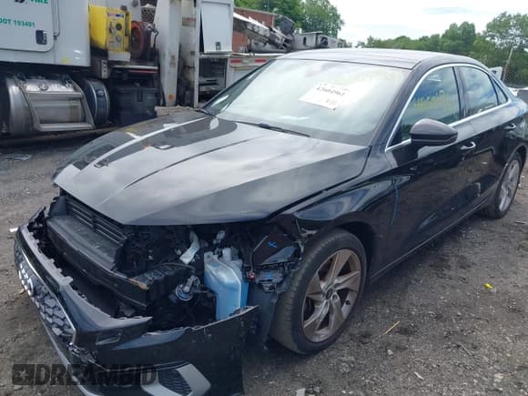 ✅ 2023 Audi A3 Premium Plus • VIN: WAUBUDGY5PA015692 • Lot: 42604961. Wystawiony na IAAI z przebiegiem 15 542 mil. Bezpłatny archiwum sprzedaży aukcyjnych z USA i szczegółowy raport historii pojazdu na DreamBid. Zdjęcie 2.