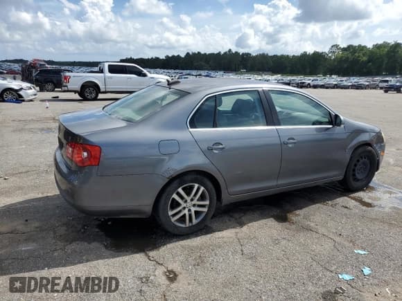 ✅ 2006 Volkswagen Jetta 2.5L • VIN: 3VWSG71K96M778443 • Лот: 66174505. Опубликован ранее на Copart с пробегом 145 969 миль. Бесплатный доступ к архиву аукционных продаж из США и подробный отчёт об истории автомобиля на DreamBid. Изображение 3.