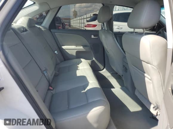 ✅ 2007 Ford Five Hundred SEL • VIN: 1FAHP24167G163403 • Lot: 81515405. Wystawiony na Copart z przebiegiem Nie podano. Bezpłatny archiwum sprzedaży aukcyjnych z USA i szczegółowy raport historii pojazdu na DreamBid. Zdjęcie 10.