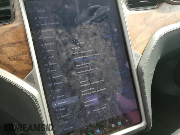 ✅ 2018 Tesla Model S 75D • VIN: 5YJSA1E25JF296450 • Lot: 85592025. Wystawiony na Copart z przebiegiem 58 517 mil. Bezpłatny archiwum sprzedaży aukcyjnych z USA i szczegółowy raport historii pojazdu na DreamBid. Zdjęcie 9.