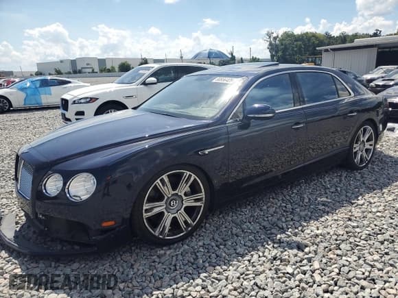 ✅ 2014 Bentley Flying Spur • VIN: SCBEC9ZA1EC094542 • Lot: 80836405. Wystawiony na Copart z przebiegiem 42 601 mil. Bezpłatny archiwum sprzedaży aukcyjnych z USA i szczegółowy raport historii pojazdu na DreamBid. Zdjęcie 1.