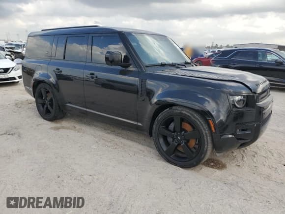 ✅ 2023 Land Rover Defender X-Dynamic SE • VIN: SALE2FEU9P2226186 • Lot: 43362315. Wystawiony na Copart z przebiegiem Nie podano. Bezpłatny archiwum sprzedaży aukcyjnych z USA i szczegółowy raport historii pojazdu na DreamBid. Zdjęcie 4.