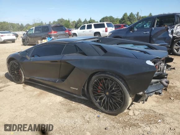 ✅ 2019 Lamborghini Aventador S • VIN: ZHWUV4ZD1KLA08054 • Lot: 70131375. Listed on Copart with 11,046 mi. Free auction sales archive from the USA and detailed vehicle history report at DreamBid. Image 2.