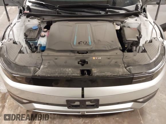 ✅ 2024 Hyundai Ioniq 5 SEL • VIN: KM8KNDDF6RU310834 • Lot: 42515823. Listed on IAAI with 15,851 mi. Free auction sales archive from the USA and detailed vehicle history report at DreamBid. Image 10.