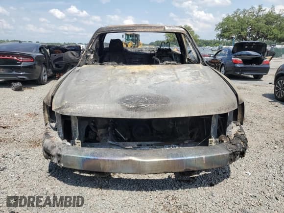 ✅ 2008 Chevrolet Silverado 1500 Work Truck • VIN: 1GCEC14058Z189782 • Lot: 64490414. Wystawiony na Copart z przebiegiem Nie podano. Bezpłatny archiwum sprzedaży aukcyjnych z USA i szczegółowy raport historii pojazdu na DreamBid. Zdjęcie 5.