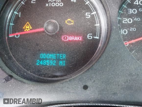 ✅ 2008 GMC Sierra Denali • VIN: 2GTEK638X81334086 • Lot: 42531560. Listed on IAAI with 248,592 mi. Free auction sales archive from the USA and detailed vehicle history report at DreamBid. Image 15.