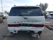 ✅ 2025 Hyundai Santa Fe Calligraphy • VIN: 5NMP5DG19SH039176 • Lot: 43651116. Wystawiony na IAAI z przebiegiem 10 897 mil. Bezpłatny archiwum sprzedaży aukcyjnych z USA i szczegółowy raport historii pojazdu na DreamBid. Zdjęcie 16.