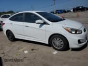 ✅ 2017 Hyundai Accent SE • VIN: KMHCT4AE0HU334860 • Лот: 64896624. Опубликован ранее на Copart с пробегом 117 079 миль. Бесплатный доступ к архиву аукционных продаж из США и подробный отчёт об истории автомобиля на DreamBid. Изображение 4.