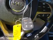 ✅ 2014 Jeep Grand Cherokee Limited • VIN: 1C4RJFBG7EC260127 • Lot: 43654391. Wystawiony na IAAI z przebiegiem 180 831 mil. Bezpłatny archiwum sprzedaży aukcyjnych z USA i szczegółowy raport historii pojazdu na DreamBid. Zdjęcie 11.