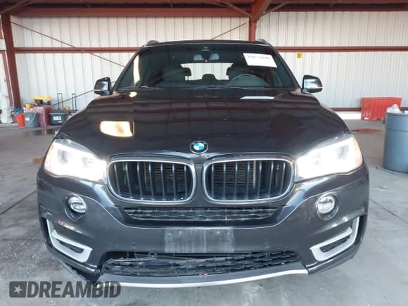 ✅ 2018 BMW X5 xDrive35i • VIN: 5UXKR0C5XJL074546 • Lot: 43673898. Wystawiony na IAAI z przebiegiem 78 435 mil. Bezpłatny archiwum sprzedaży aukcyjnych z USA i szczegółowy raport historii pojazdu na DreamBid. Zdjęcie 11.
