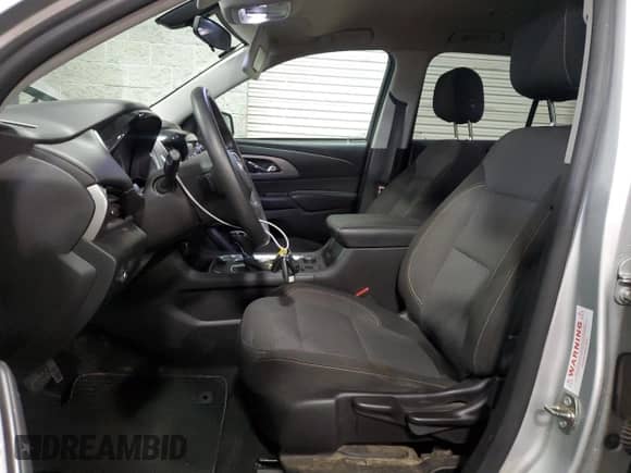 2018 Chevrolet Traverse LS z VIN 1GNEVFKW4JJ201138, wystawiony jako Copart lot #68176555 z przebiegiem 190 825 mil mil oraz Szkoda całkowita • Salvage title. Historia ofert i sprzedaży dostępna na DreamBid. Obrazek 7.