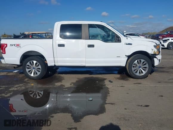 ✅ 2017 Ford F-150 XLT • VIN: 1FTEW1EP8HKD73433 • Lot: 43603395. Wystawiony na IAAI z przebiegiem 70 181 mil. Bezpłatny archiwum sprzedaży aukcyjnych z USA i szczegółowy raport historii pojazdu na DreamBid. Zdjęcie 13.