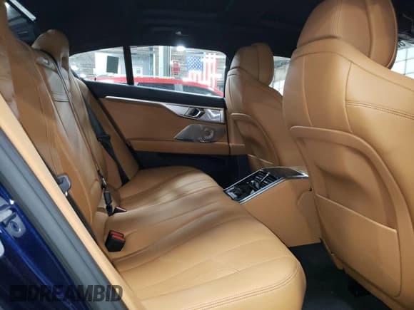 ✅ 2024 BMW 8 Series M850i • VIN: WBAGV8C07RCR46776 • Lot: 80021814. Listed on Copart with 3,772 mi. Free auction sales archive from the USA and detailed vehicle history report at DreamBid. Image 10.