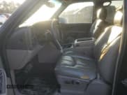 ✅ 2004 Chevrolet Suburban LT • VIN: 3GNFK16T74G318475 • Лот: 85191044. Опубликован ранее на Copart с пробегом Не указан. Бесплатный доступ к архиву аукционных продаж из США и подробный отчёт об истории автомобиля на DreamBid. Изображение 7.